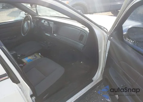 2011 Ford Crown Victoria Police Interceptor z USA, uszkodzony, nr VIN 2FABP7BV4BX159829